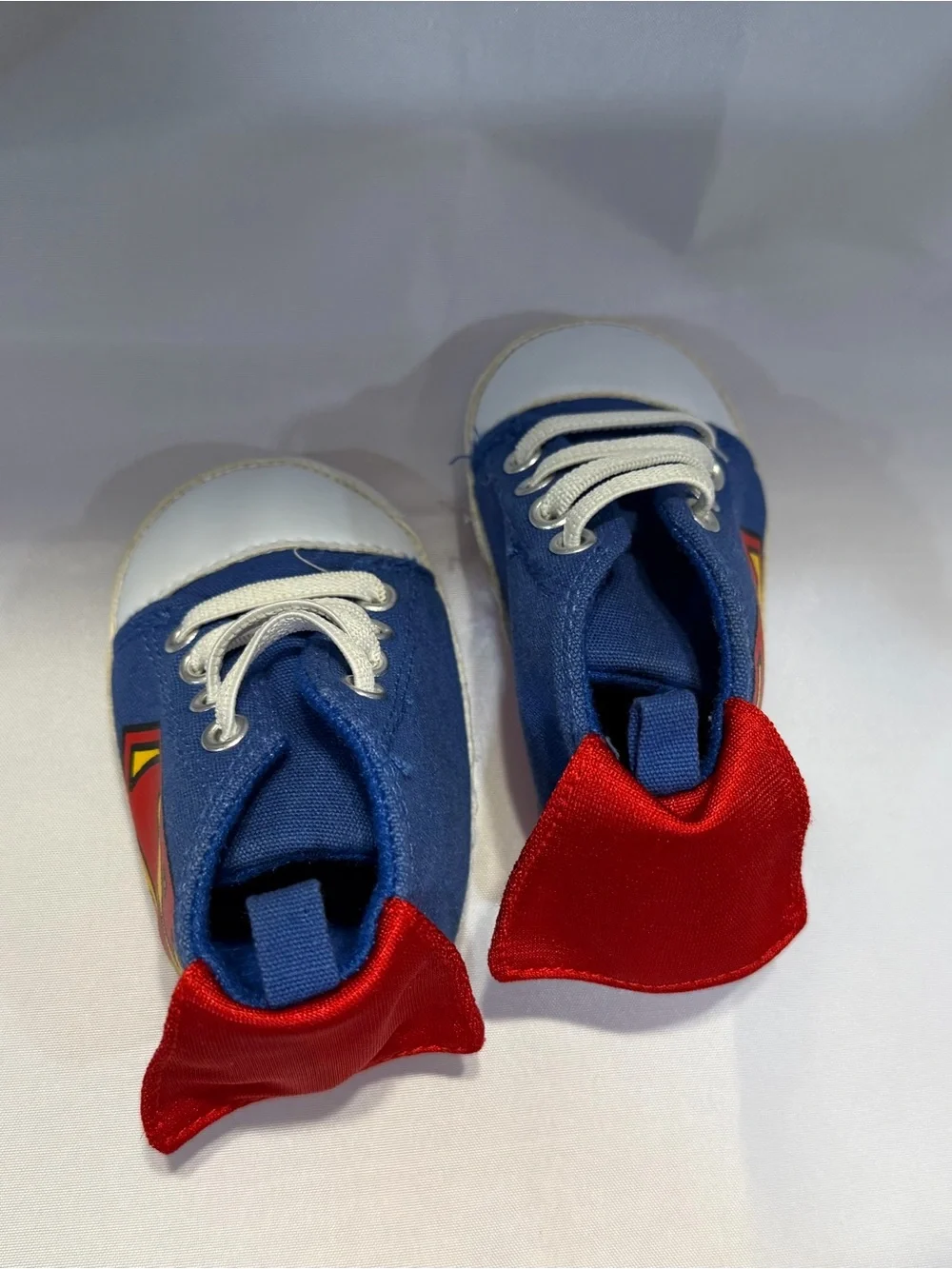 Superman Baby High-Top shoes with cape size 6-9 months